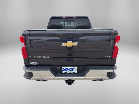 Used 2023 Chevrolet Silverado 1500 LTZ AWD/4WD image 4
