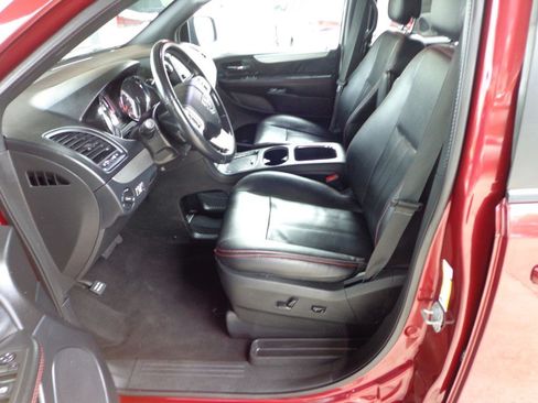 Used 2019 Dodge Grand Caravan GT FWD image 13