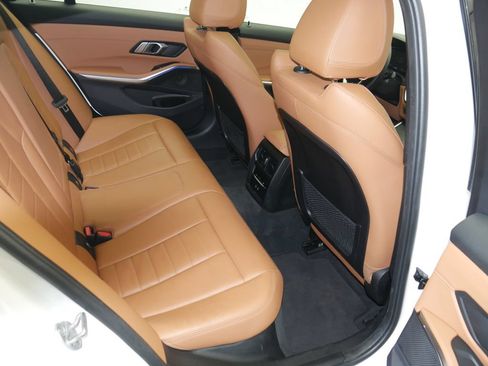 Used 2021 BMW 330i xDrive Sedan w/ Premium Package AWD/4WD image 27