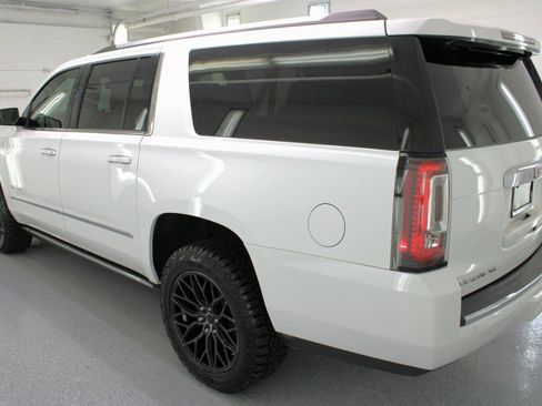Used 2020 GMC Yukon XL Denali w/ Denali Ultimate Package image 6