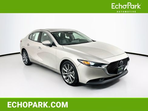 Used 2024 MAZDA MAZDA3 s FWD image 1