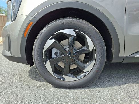 New 2026 Kia Sorento EX w/ EX Premium Package AWD/4WD image 5