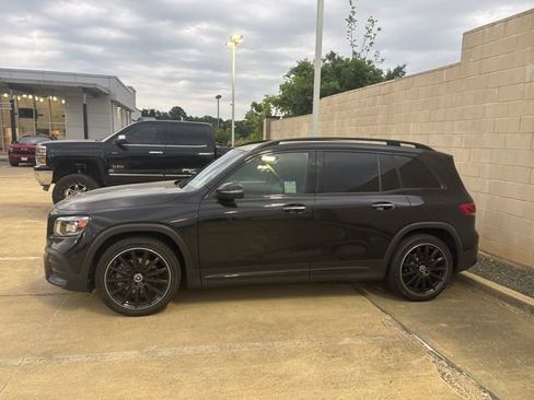 Certified 2022 Mercedes-Benz GLB 250 image 1