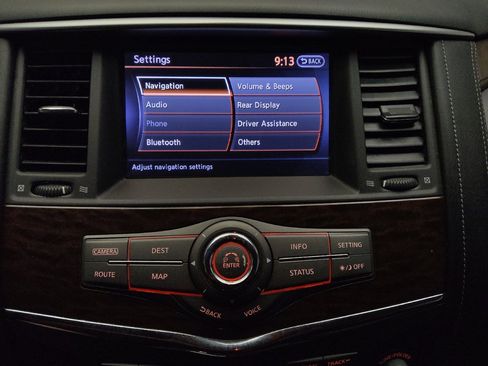 Used 2017 Nissan Armada Platinum w/ Interior Lighting Package RWD image 25