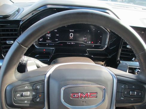 Used 2024 GMC Sierra 1500 SLT w/ SLT Premium Plus Package image 31