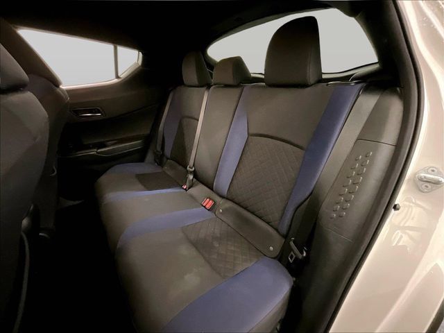 Used 2021 Toyota C-HR XLE FWD image 25