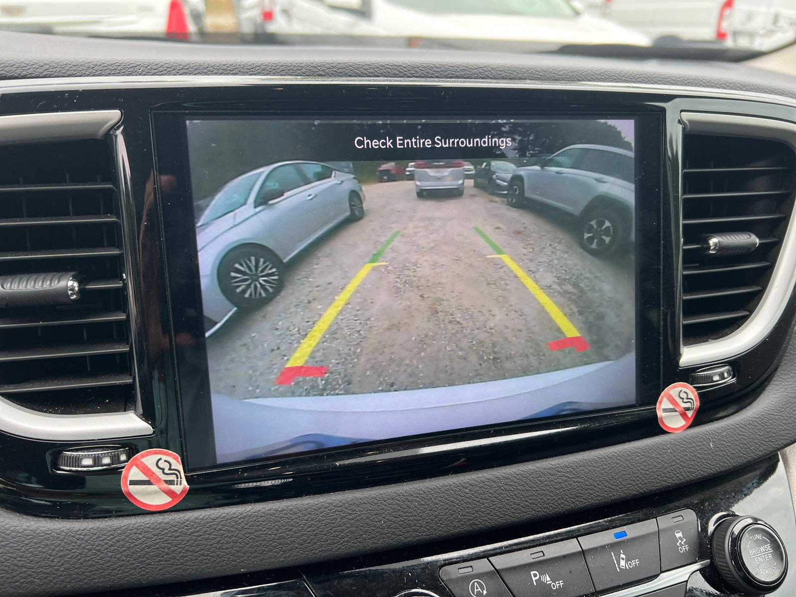 Used 2024 Chrysler Pacifica Touring-L FWD image 28
