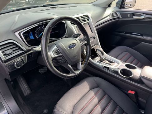 Used 2013 Ford Fusion SE image 25