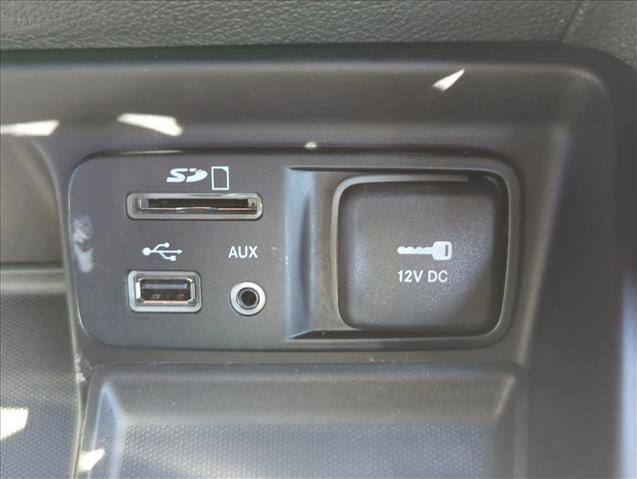 Used 2016 Jeep Cherokee Sport FWD image 25