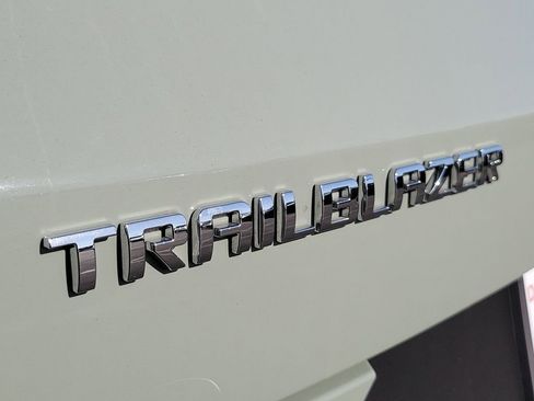 Used 2024 Chevrolet TrailBlazer ACTIV FWD image 24