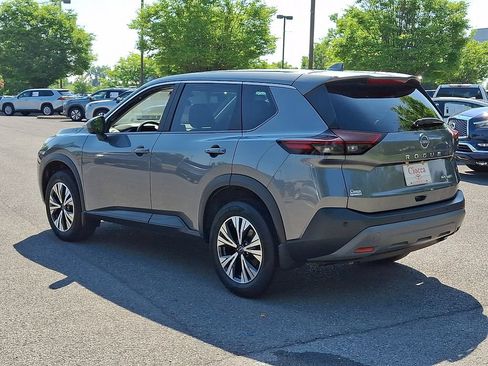 Used 2023 Nissan Rogue SV AWD/4WD image 7