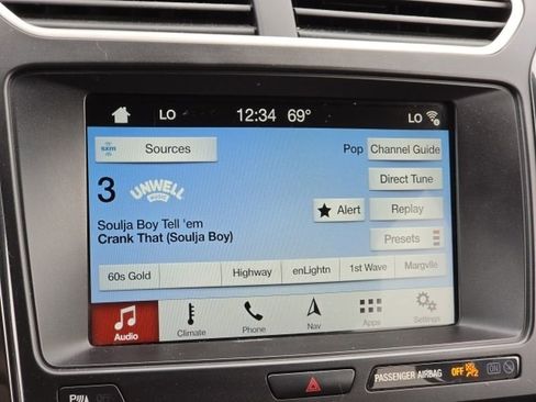 Used 2018 Ford Explorer XLT w/ Equipment Group 201A FWD image 22