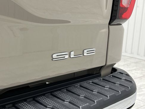 New 2026 GMC Sierra 1500 SLE image 34