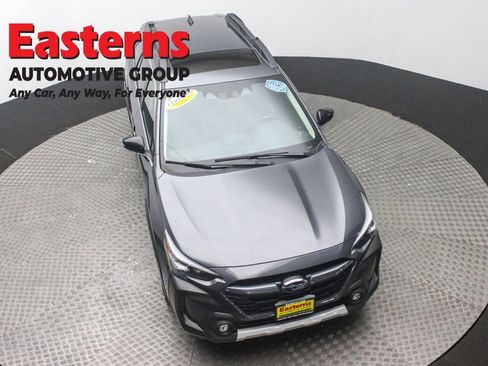 Used 2023 Subaru Outback Limited XT image 3