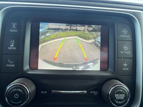 Used 2022 RAM 1500 Tradesman w/ Chrome Appearance Group AWD/4WD image 31