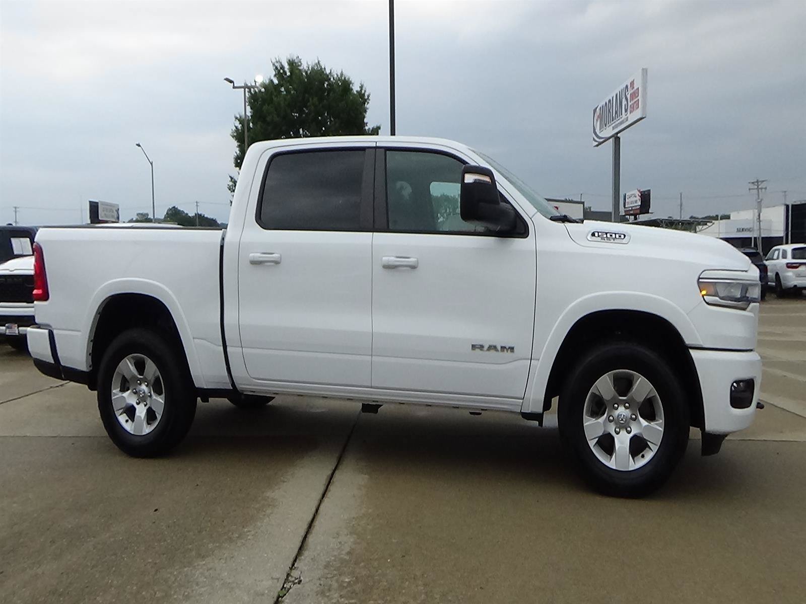 Used 2025 RAM 1500 Big Horn AWD/4WD image 5