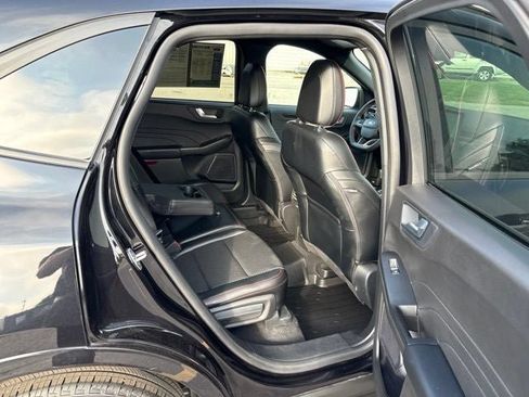 Used 2024 Ford Escape ST-Line w/ Tech Pack #1 AWD/4WD image 12