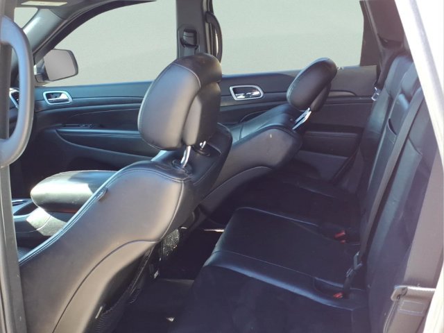 Used 2018 Jeep Grand Cherokee Altitude AWD/4WD image 11