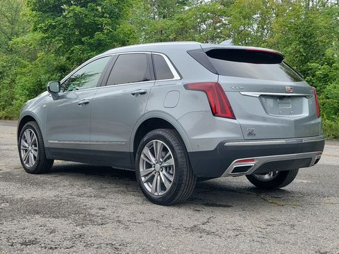 Certified 2025 Cadillac XT5 Premium Luxury w/ Technology Package AWD/4WD image 7