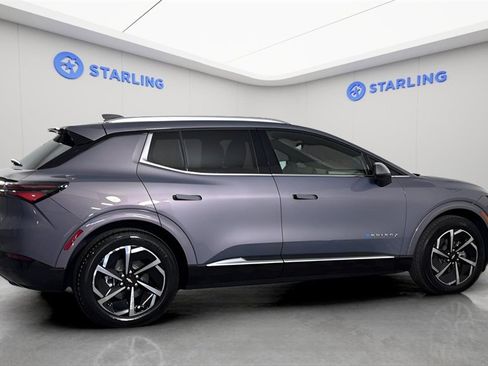 Certified 2025 Chevrolet Equinox EV LT image 10