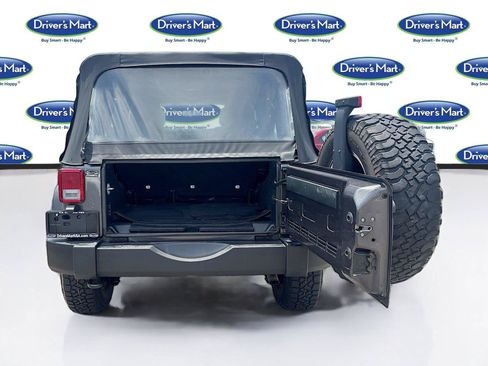 Used 2018 Jeep Wrangler Unlimited Sport AWD/4WD image 22