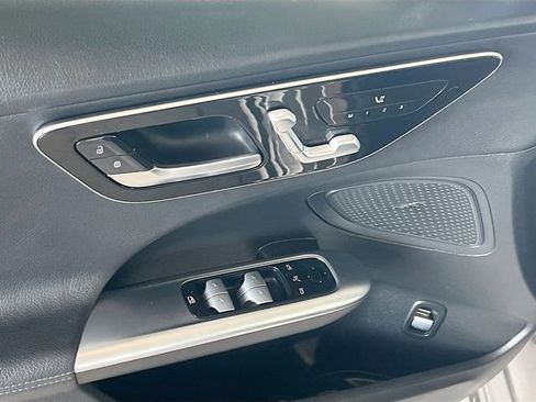 Used 2022 Mercedes-Benz C 300 4MATIC Sedan image 12