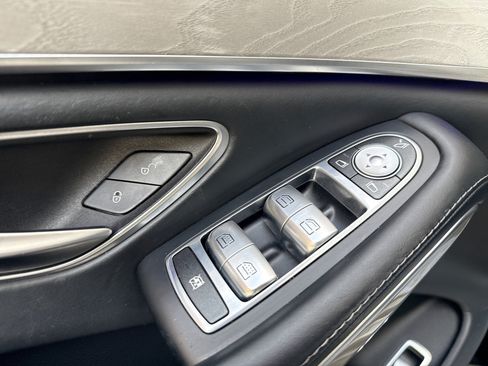 Used 2015 Mercedes-Benz S 550 4MATIC Sedan w/ Sport Package image 15