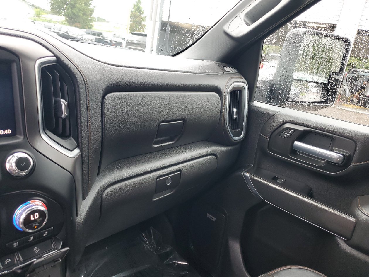 Used 2020 GMC Sierra 2500 AT4 w/ AT4 Premium Package AWD/4WD image 27