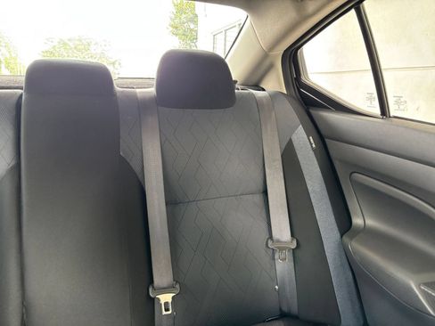 Used 2025 Nissan Versa SV FWD image 37