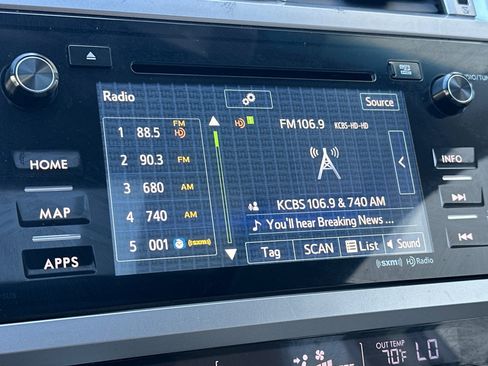 Used 2016 Subaru Outback 3.6R Limited AWD/4WD image 22