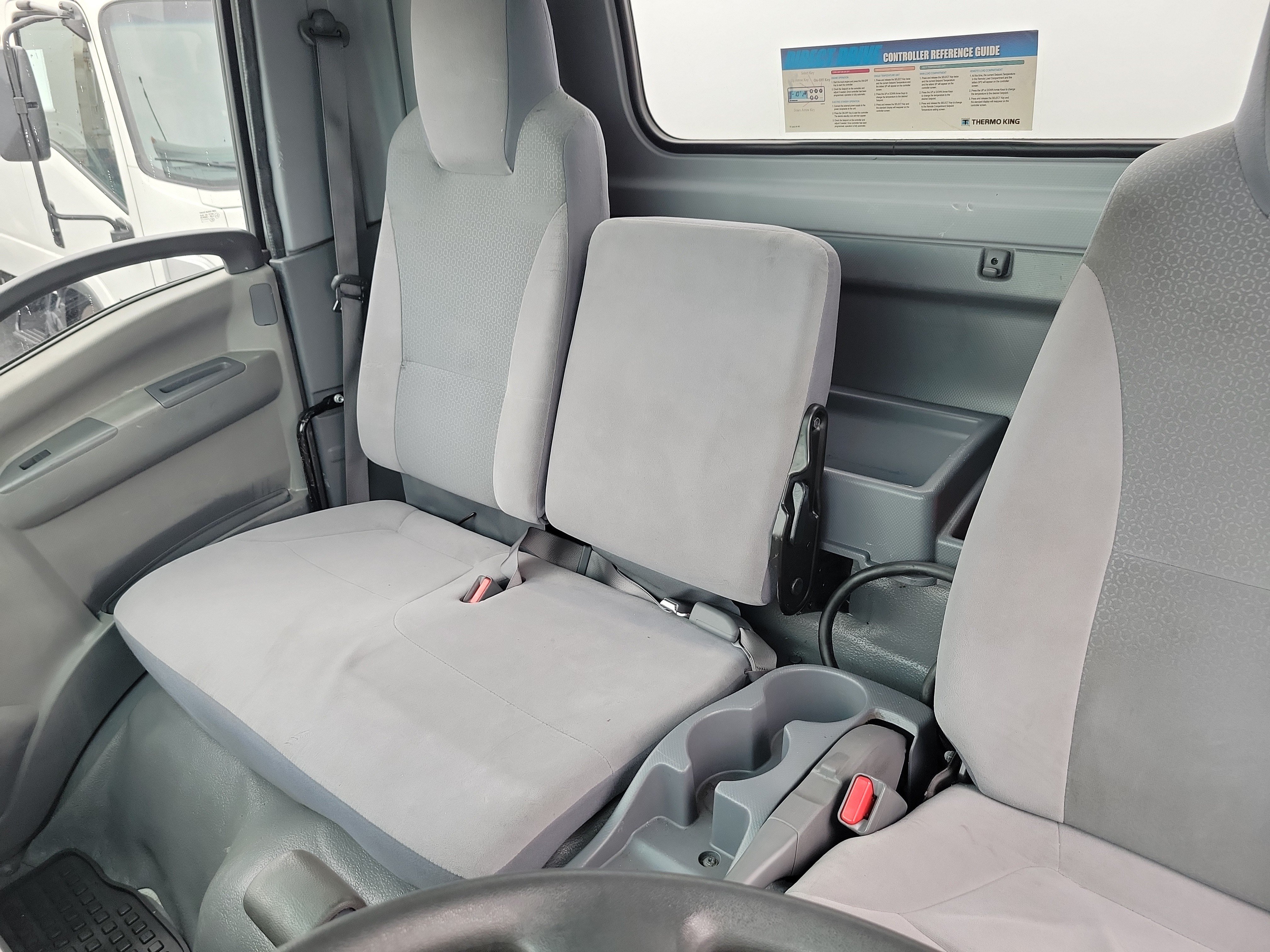 Used 2016 Isuzu NPR RWD image 30