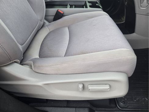 Used 2019 Honda Odyssey EX image 22
