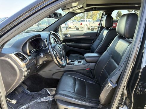 Used 2017 Jeep Grand Cherokee Limited w/ Luxury Group II AWD/4WD image 21