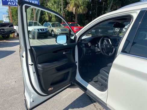 Used 2016 Honda Pilot Elite image 13