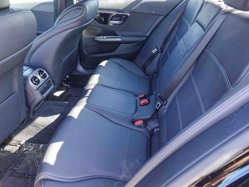 Certified 2025 Mercedes-Benz C 300 4MATIC Sedan image 18