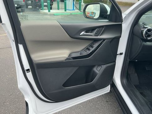 New 2026 Chevrolet Equinox LT AWD/4WD image 12