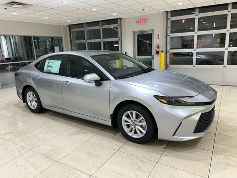 New 2026 Toyota Camry LE image 1