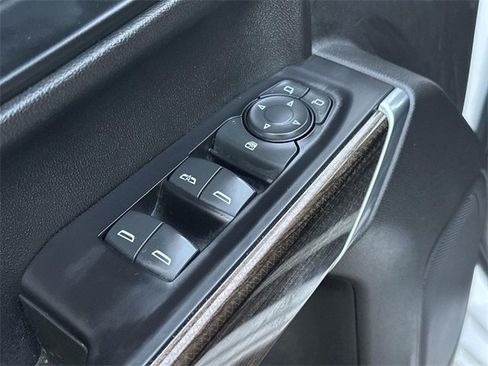 Used 2019 Chevrolet Silverado 1500 LT w/ All-Star Edition image 21