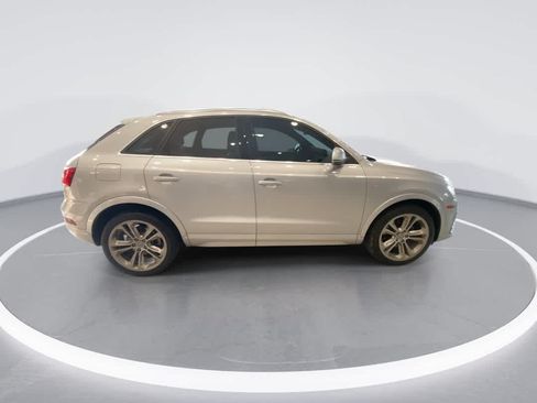 Used 2018 Audi Q3 2.0T Premium Plus w/ Premium Plus Package AWD/4WD image 9