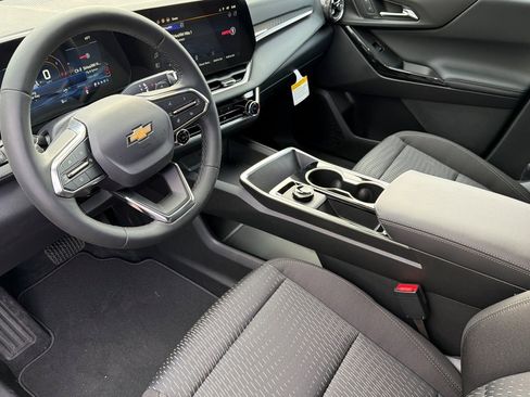 New 2026 Chevrolet Equinox LT image 8