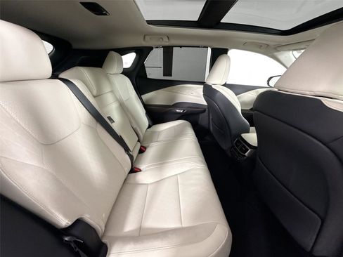 Used 2025 Lexus RX 350 w/ Convenience Package image 43