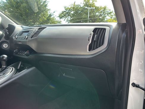 Used 2016 Kia Sportage LX AWD/4WD image 25