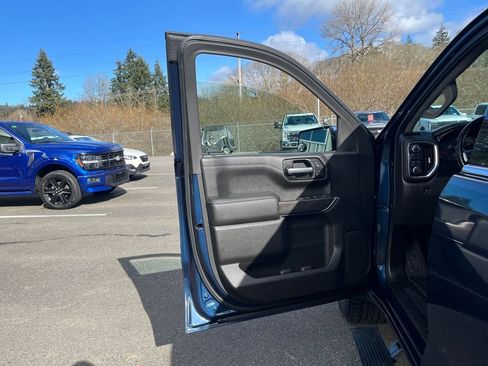 Used 2019 Chevrolet Silverado 1500 LTZ w/ LTZ Plus Package image 12