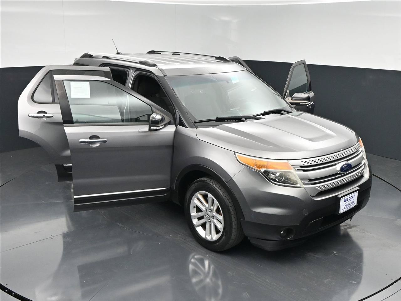 Used 2014 Ford Explorer XLT AWD/4WD image 34