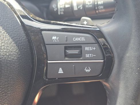 Used 2024 Honda Pilot Touring image 32