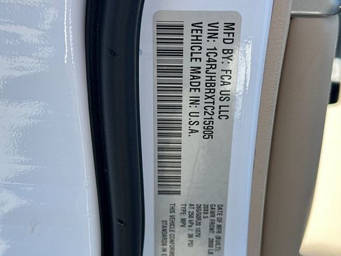 New 2026 Jeep Grand Cherokee Limited w/ Limited Altitude Package AWD/4WD image 35