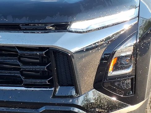 New 2026 Chevrolet Equinox ACTIV AWD/4WD image 8