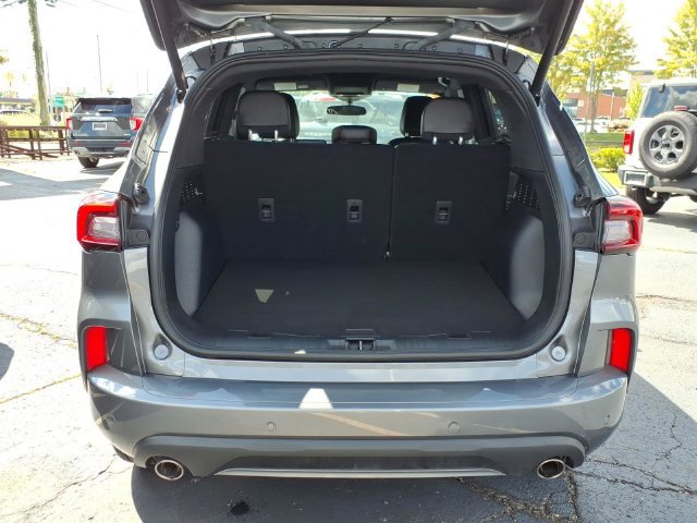 Used 2024 Ford Escape ST-Line w/ Tech Pack #1 AWD/4WD image 9