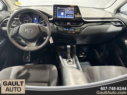 Used 2021 Toyota C-HR LE FWD image 7
