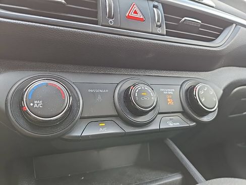 Certified 2023 Kia Forte LXS FWD image 22